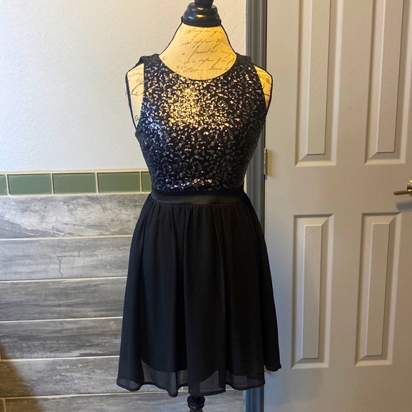 NWT Forever 21 Black Sparkle Dress with Sheer Bottom in Small - Picture 2 of 7